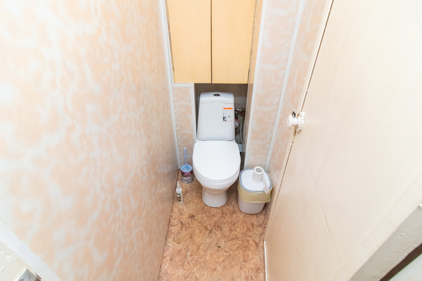 Продам двухкомнатную (2-комн.) квартиру, Школьная ул, 4, Ханты-Мансийск г