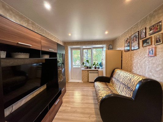 Продам двухкомнатную (2-комн.) квартиру, Первомайская ул, 41, Хатунь с