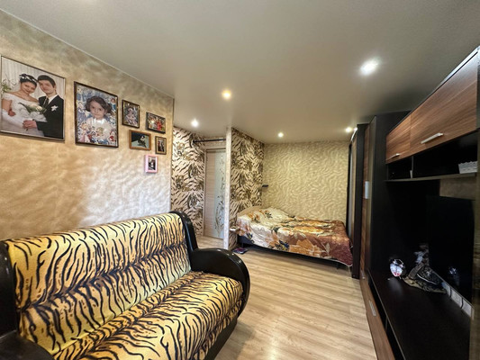 Продам двухкомнатную (2-комн.) квартиру, Первомайская ул, 41, Хатунь с