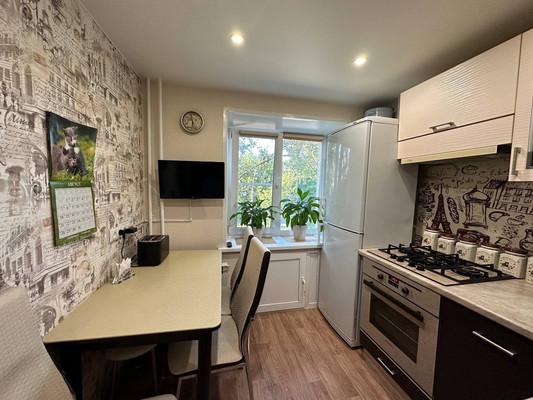 Продам двухкомнатную (2-комн.) квартиру, Первомайская ул, 41, Хатунь с