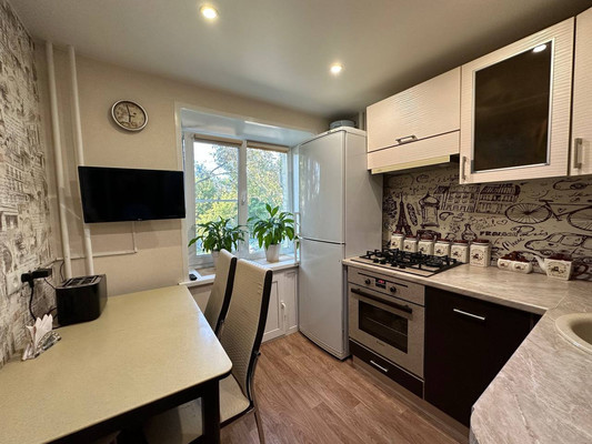 Продам двухкомнатную (2-комн.) квартиру, Первомайская ул, 41, Хатунь с