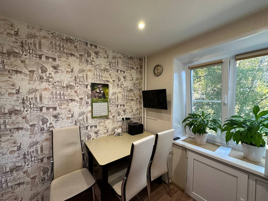 Продам двухкомнатную (2-комн.) квартиру, Первомайская ул, 41, Хатунь с