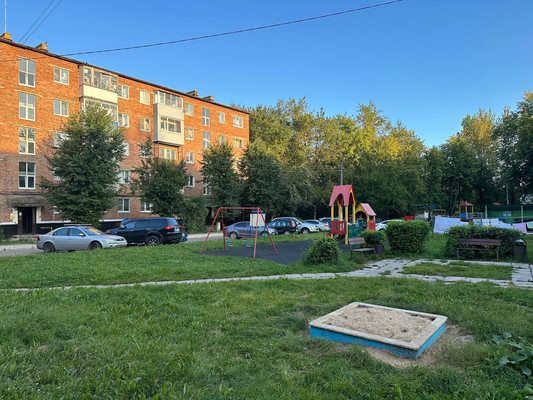 Продам двухкомнатную (2-комн.) квартиру, Первомайская ул, 41, Хатунь с