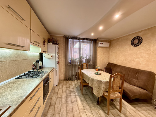 Продам дом, Широкая ул, 23, Симферополь г, 0 км от города