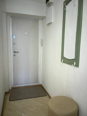 Продам двухкомнатную (2-комн.) квартиру, Молодых Подпольщиков пер, 7, Симферополь г