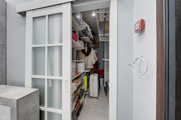 Продам однокомнатную (1-комн.) квартиру, Дыбенко ул, 7к1, Москва г