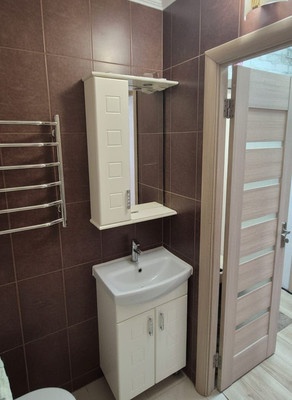 Продам однокомнатную (1-комн.) квартиру, Русская ул, 38а, Симферополь г