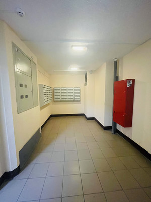 Продам однокомнатную (1-комн.) квартиру, Колхозная ул, 20, Услонь д