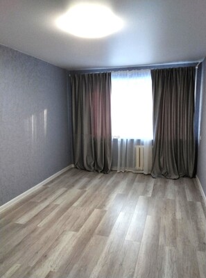 Продам двухкомнатную (2-комн.) квартиру, Строителей ул, 2к2, Люберцы г