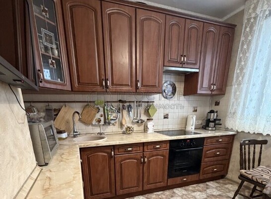 Продам двухкомнатную (2-комн.) квартиру, Плещеева ул, 6А, Москва г