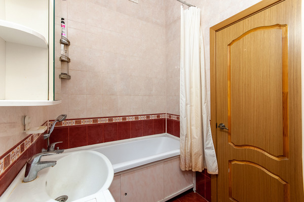 Сдам однокомнатную (1-комн.) квартиру, Черняховского ул, 15к1, Москва г