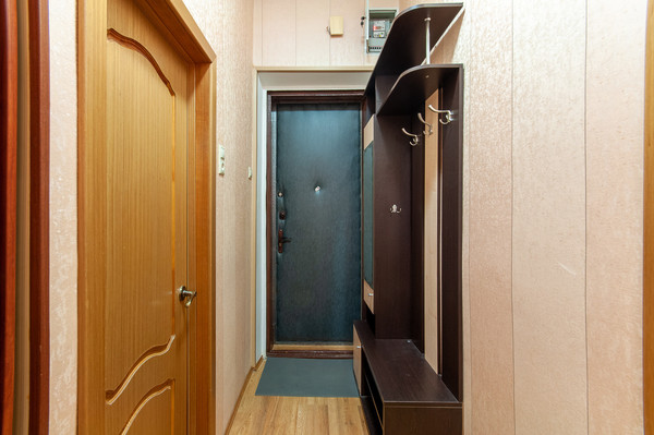 Сдам однокомнатную (1-комн.) квартиру, Черняховского ул, 15к1, Москва г