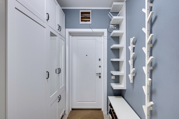 Продам трехкомнатную (3-комн.) квартиру, Олонецкая ул, 4, Москва г