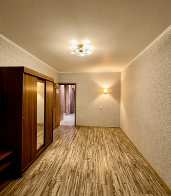 Продам трехкомнатную (3-комн.) квартиру, Лесной снт, 5к1, Подольской машинно-испытательной станции п