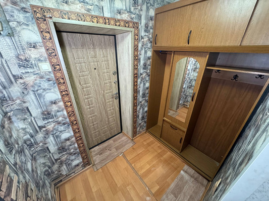 Продам однокомнатную (1-комн.) квартиру, Интернациональный пр-кт, 57, Комсомольск-на-Амуре г