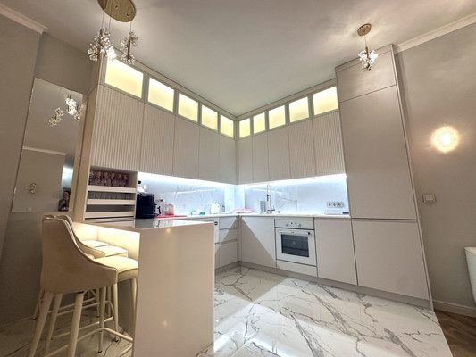 Сдам трехкомнатную (3-комн.) квартиру, Лобачевского ул, 120к3, Москва г