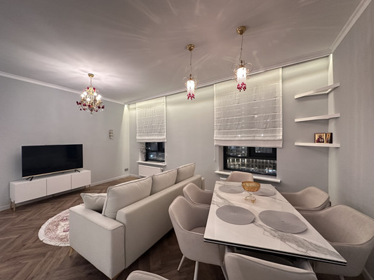 Сдам трехкомнатную (3-комн.) квартиру, Лобачевского ул, 120к3, Москва г