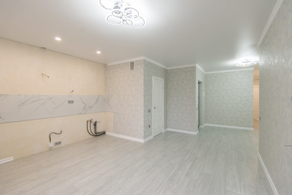 Продам трехкомнатную (3-комн.) квартиру, Береговая ул, 73, Ростов-на-Дону г