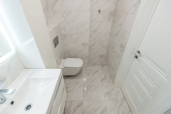 Продам трехкомнатную (3-комн.) квартиру, Береговая ул, 73, Ростов-на-Дону г