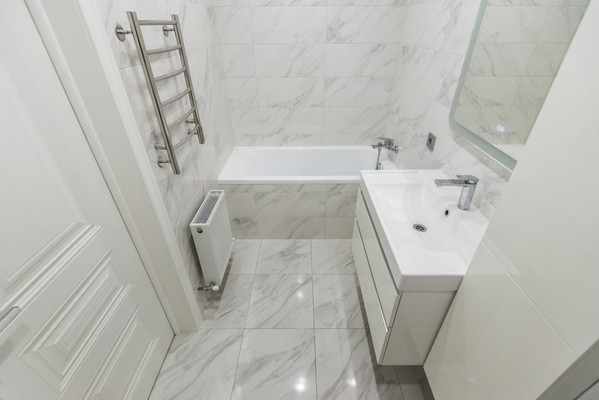 Продам трехкомнатную (3-комн.) квартиру, Береговая ул, 73, Ростов-на-Дону г