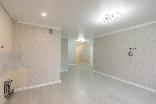 Продам трехкомнатную (3-комн.) квартиру, Береговая ул, 73, Ростов-на-Дону г