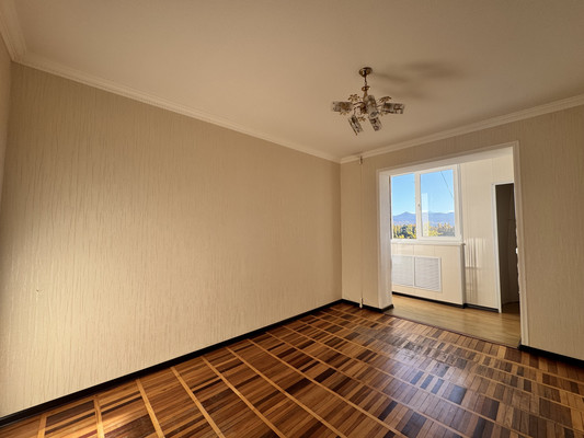 Продам трехкомнатную (3-комн.) квартиру, Шогенова ул, 22к3, Нальчик г