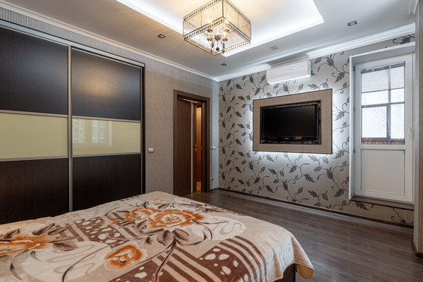 Продам трехкомнатную (3-комн.) квартиру, Дубравная ул, 34, Казань г