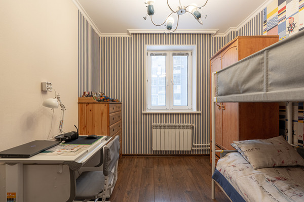 Продам трехкомнатную (3-комн.) квартиру, Дубравная ул, 34, Казань г