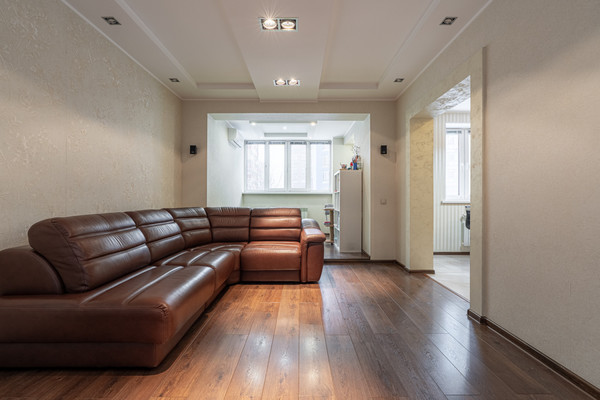 Продам трехкомнатную (3-комн.) квартиру, Дубравная ул, 34, Казань г