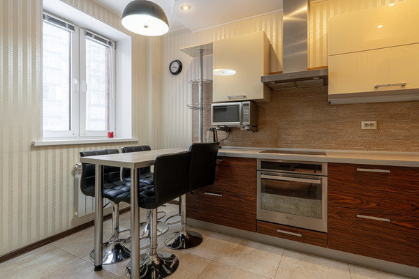 Продам трехкомнатную (3-комн.) квартиру, Дубравная ул, 34, Казань г