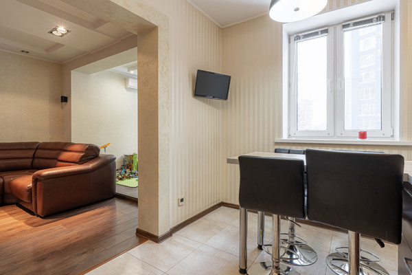 Продам трехкомнатную (3-комн.) квартиру, Дубравная ул, 34, Казань г