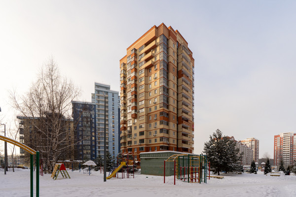 Продам трехкомнатную (3-комн.) квартиру, Дубравная ул, 34, Казань г