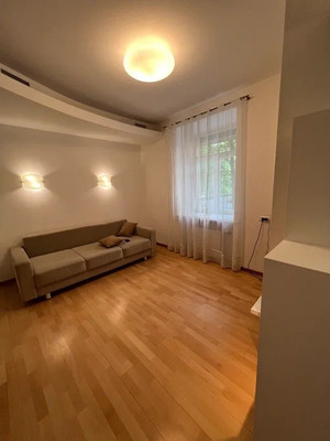 Продам однокомнатную (1-комн.) квартиру, Строителей ул, 6к1, Москва г