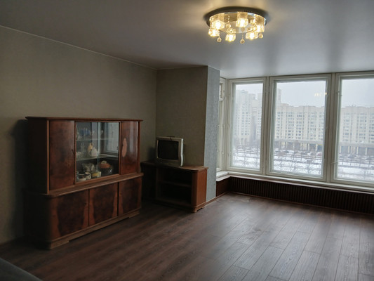 Продам трехкомнатную (3-комн.) квартиру, Наличная ул, 36к7, Санкт-Петербург г