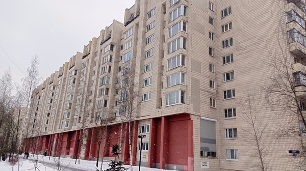 Продам трехкомнатную (3-комн.) квартиру, Наличная ул, 36к7, Санкт-Петербург г