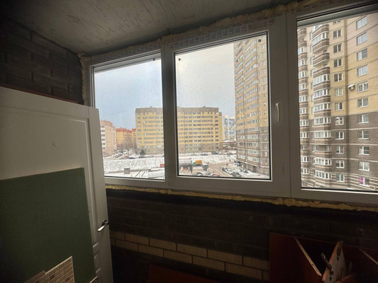 Продам однокомнатную (1-комн.) квартиру, Школьная ул, 11к1, Бугры п