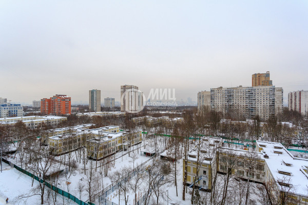 Продам однокомнатную (1-комн.) квартиру, Осенний б-р, 16к2, Москва г