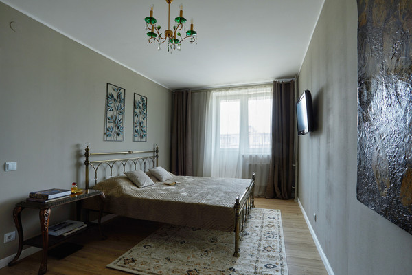 Сдам однокомнатную (1-комн.) квартиру, Загородная ул, 43к3, Колпино г