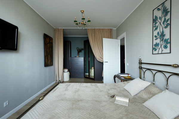 Сдам однокомнатную (1-комн.) квартиру, Загородная ул, 43к3, Колпино г