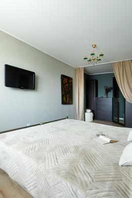 Сдам однокомнатную (1-комн.) квартиру, Загородная ул, 43к3, Колпино г