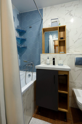 Сдам однокомнатную (1-комн.) квартиру, Загородная ул, 43к3, Колпино г