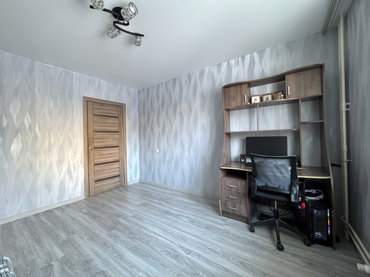 Продам трехкомнатную (3-комн.) квартиру, Мончегорская ул, 12к6, Нижний Новгород г