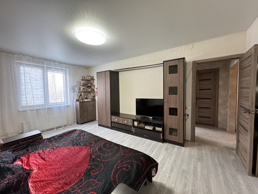 Продам трехкомнатную (3-комн.) квартиру, Мончегорская ул, 12к6, Нижний Новгород г