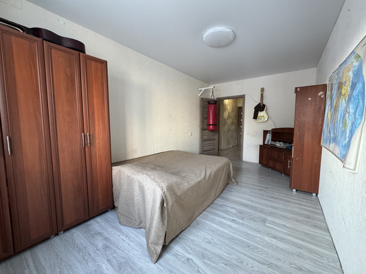 Продам трехкомнатную (3-комн.) квартиру, Мончегорская ул, 12к6, Нижний Новгород г