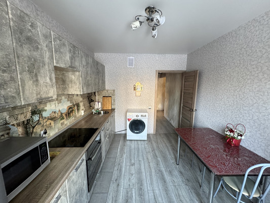 Продам трехкомнатную (3-комн.) квартиру, Мончегорская ул, 12к6, Нижний Новгород г