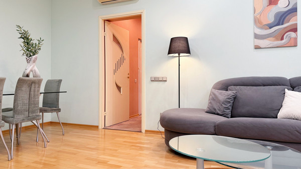 Продам многокомнатную квартиру, Большая Монетная ул, 5, Санкт-Петербург г