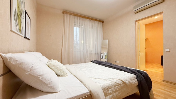 Продам многокомнатную квартиру, Большая Монетная ул, 5, Санкт-Петербург г