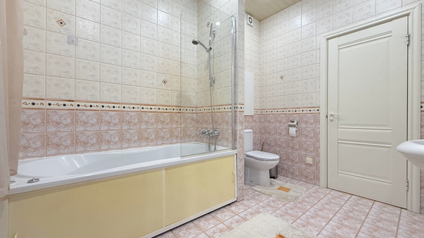 Продам многокомнатную квартиру, Большая Монетная ул, 5, Санкт-Петербург г