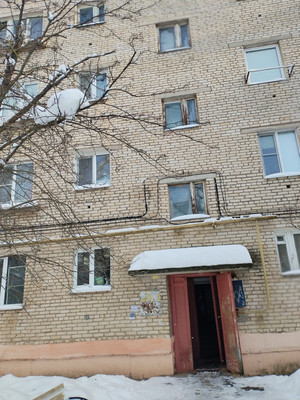 Продам однокомнатную (1-комн.) квартиру, Армейская ул, 12а, Алексин г