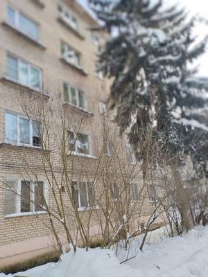 Продам однокомнатную (1-комн.) квартиру, Армейская ул, 12а, Алексин г